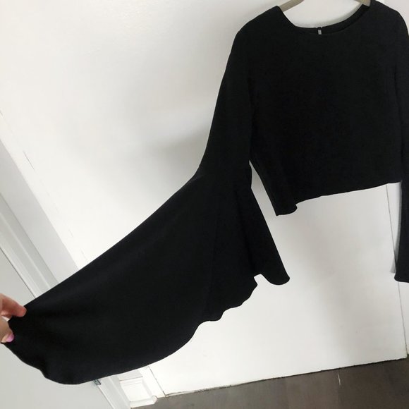 Black Flare Sleeve Crop Top - Picture 4 of 4